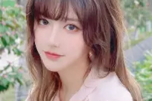 陪玩陪睡算啥？继人体盛宴、舔手指后艺人再曝阴暗面 秦岚被牵