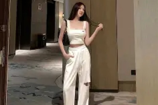 一手好牌打稀碎 三料影后马苏 被黑人驮肩 帮闺蜜撒谎 终究自断前程